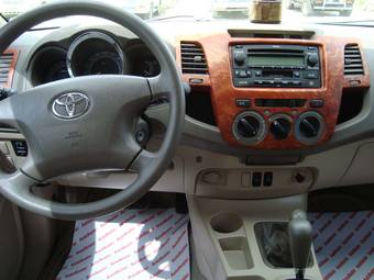 2008 Toyota Fortuner Wallpapers