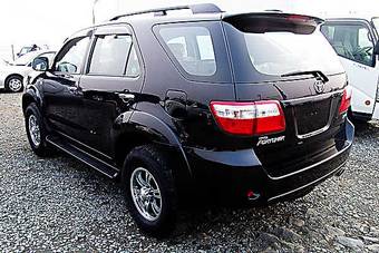 2009 Toyota Fortuner Pictures