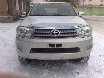 2009 Toyota Fortuner Photos