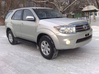 2010 Toyota Fortuner Pictures