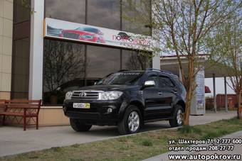 2010 Toyota Fortuner Photos