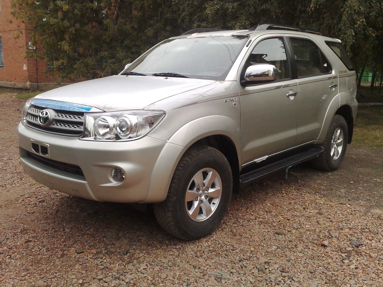 2011 Toyota Fortuner specs, Engine size 2700cm3, Fuel type Gasoline ...