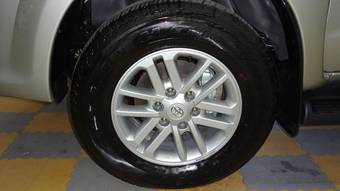 2011 Toyota Fortuner Pictures