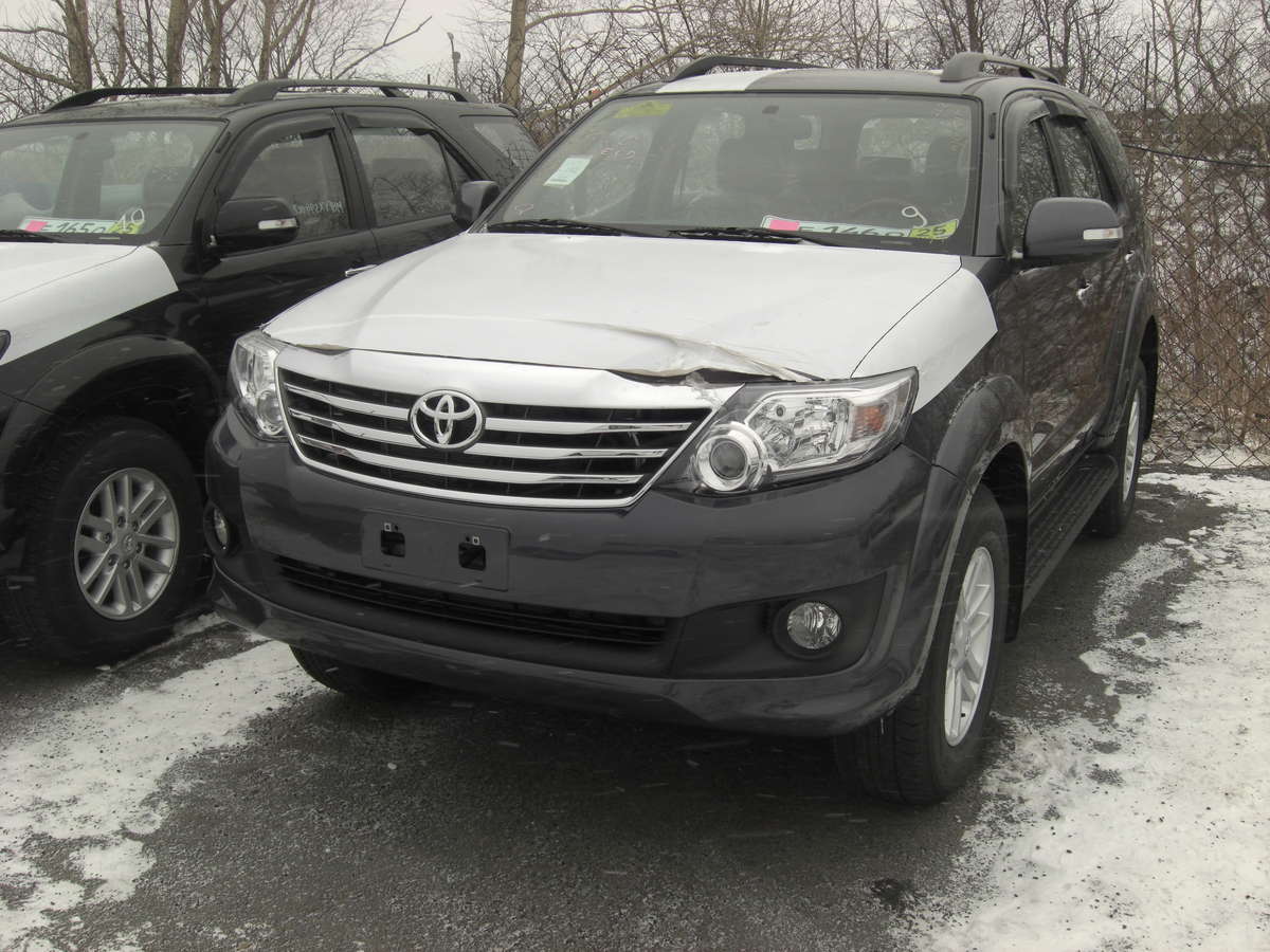 2011 Toyota Fortuner specs, Engine size 2.7, Fuel type Gasoline, Drive ...