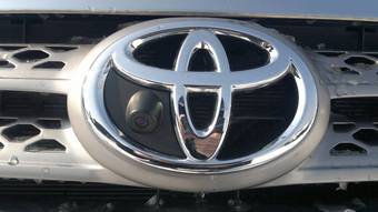 2011 Toyota Fortuner Images