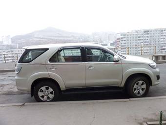 2011 Toyota Fortuner Photos