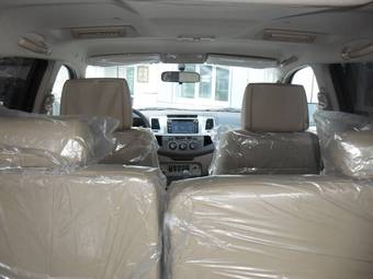 2012 Toyota Fortuner Pics