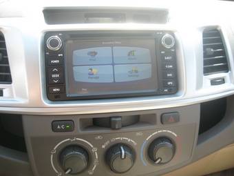 2012 Toyota Fortuner Photos