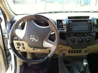 2012 Toyota Fortuner Pictures