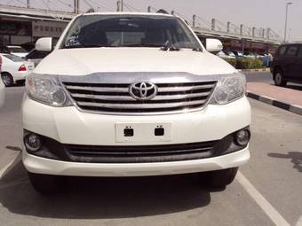 2012 Toyota Fortuner Pics