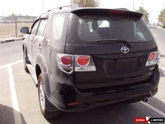 2012 Toyota Fortuner Pictures