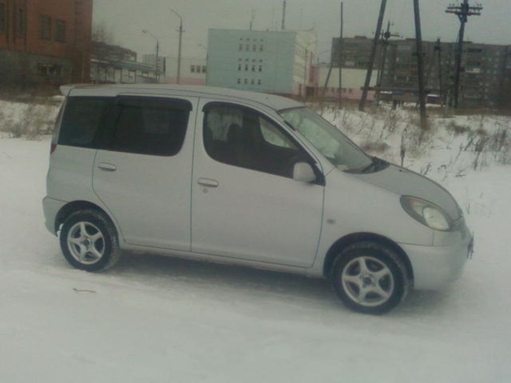1999 Toyota Funcargo