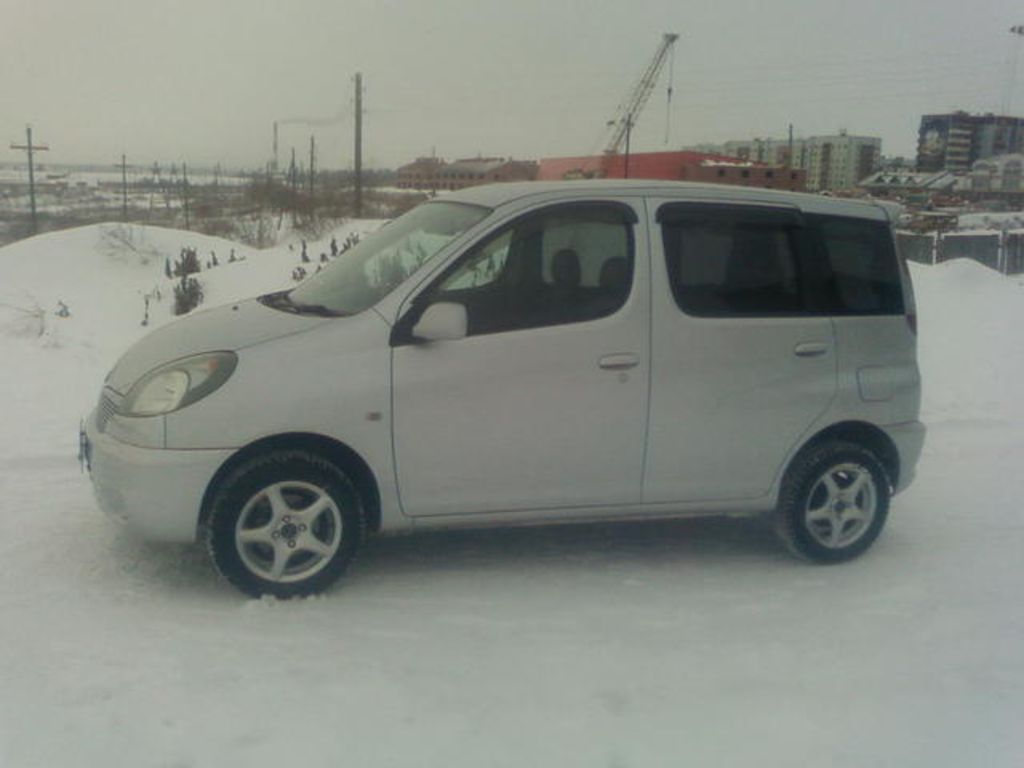 1999 Toyota Funcargo