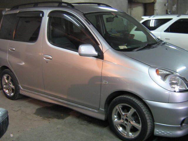 1999 Toyota Funcargo