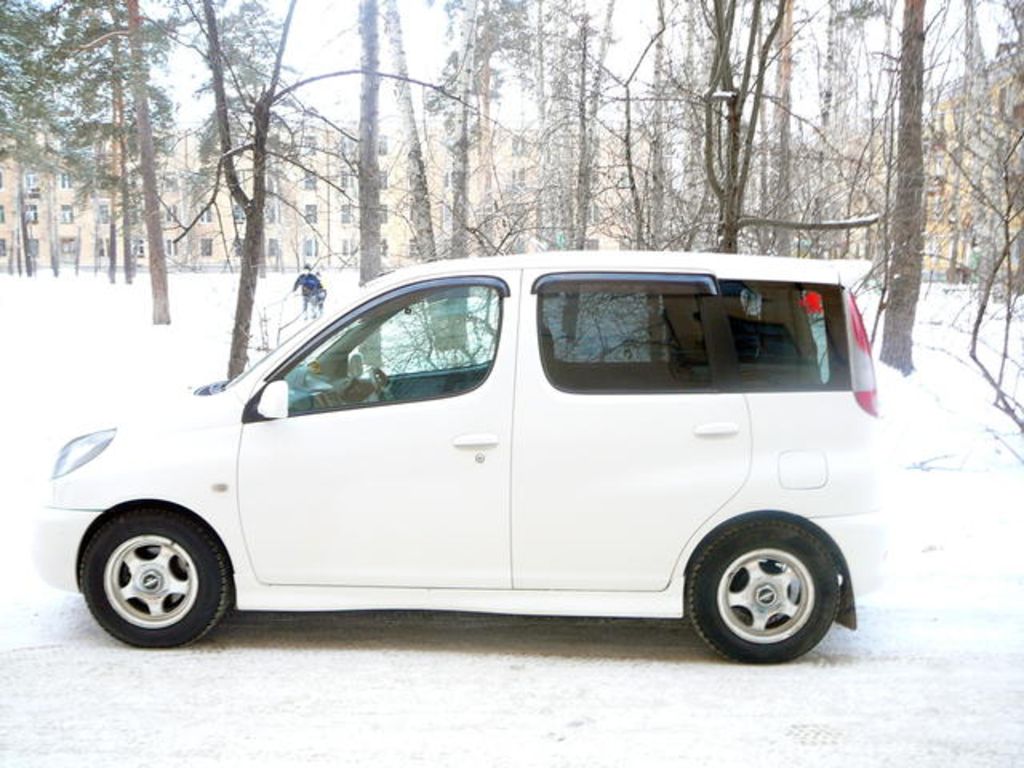 1999 Toyota Funcargo