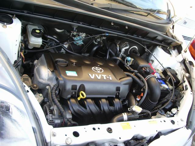 1999 Toyota Funcargo Pictures
