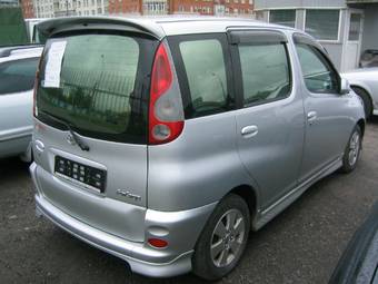 1999 Toyota Funcargo Photos