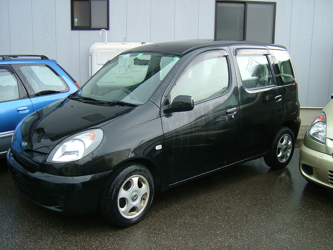 2000 Toyota Funcargo