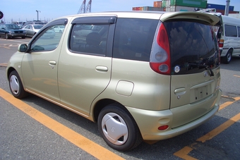 2000 Toyota Funcargo