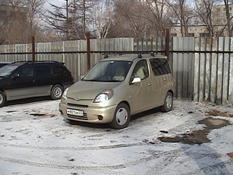 2000 Toyota Funcargo