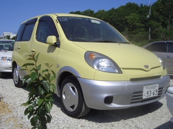 2000 Toyota Funcargo