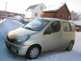 2000 Toyota Funcargo