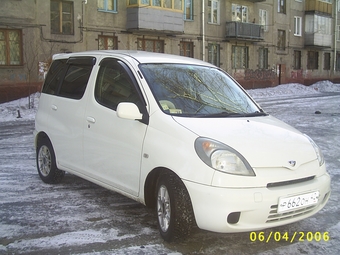 2000 Toyota Funcargo