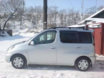 2000 Toyota Funcargo