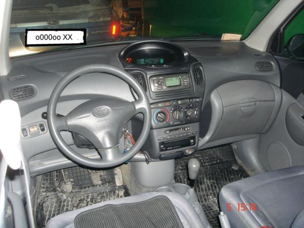 2000 Toyota Funcargo