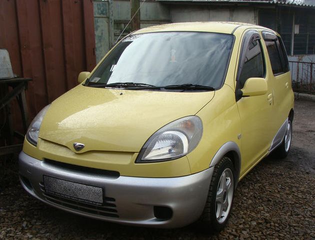 2000 Toyota Funcargo