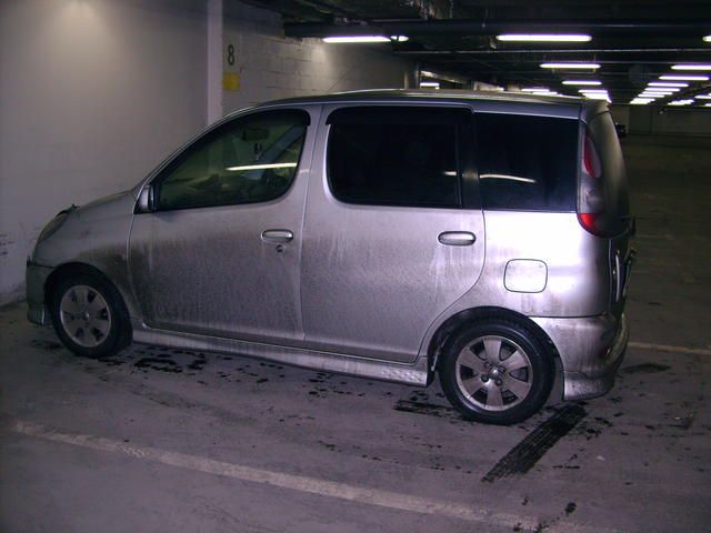 2000 Toyota Funcargo