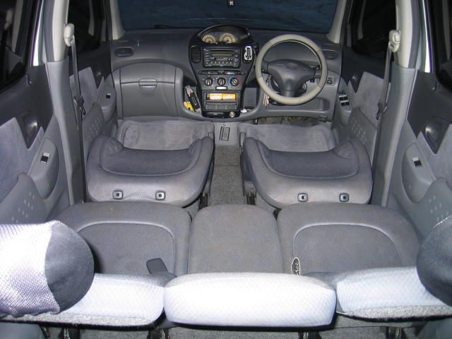 2000 Toyota Funcargo