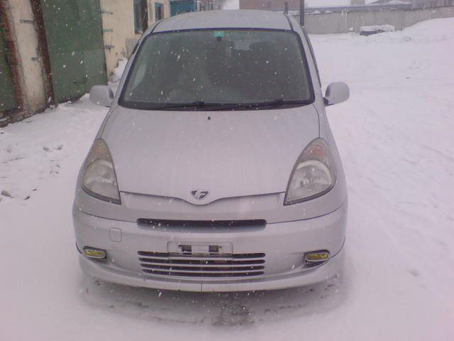 2000 Toyota Funcargo