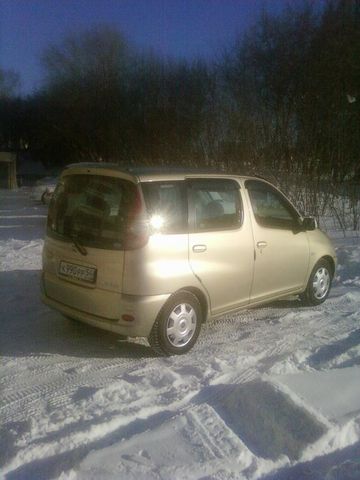 2000 Toyota Funcargo