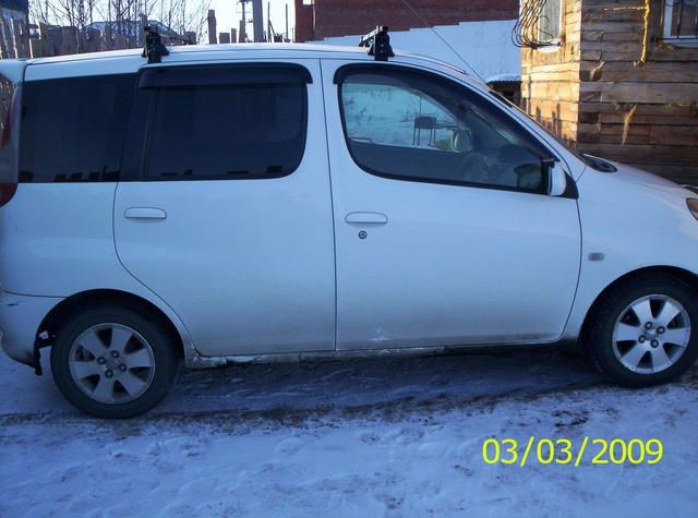 2000 Toyota Funcargo