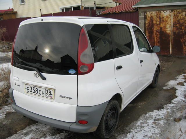 2000 Toyota Funcargo