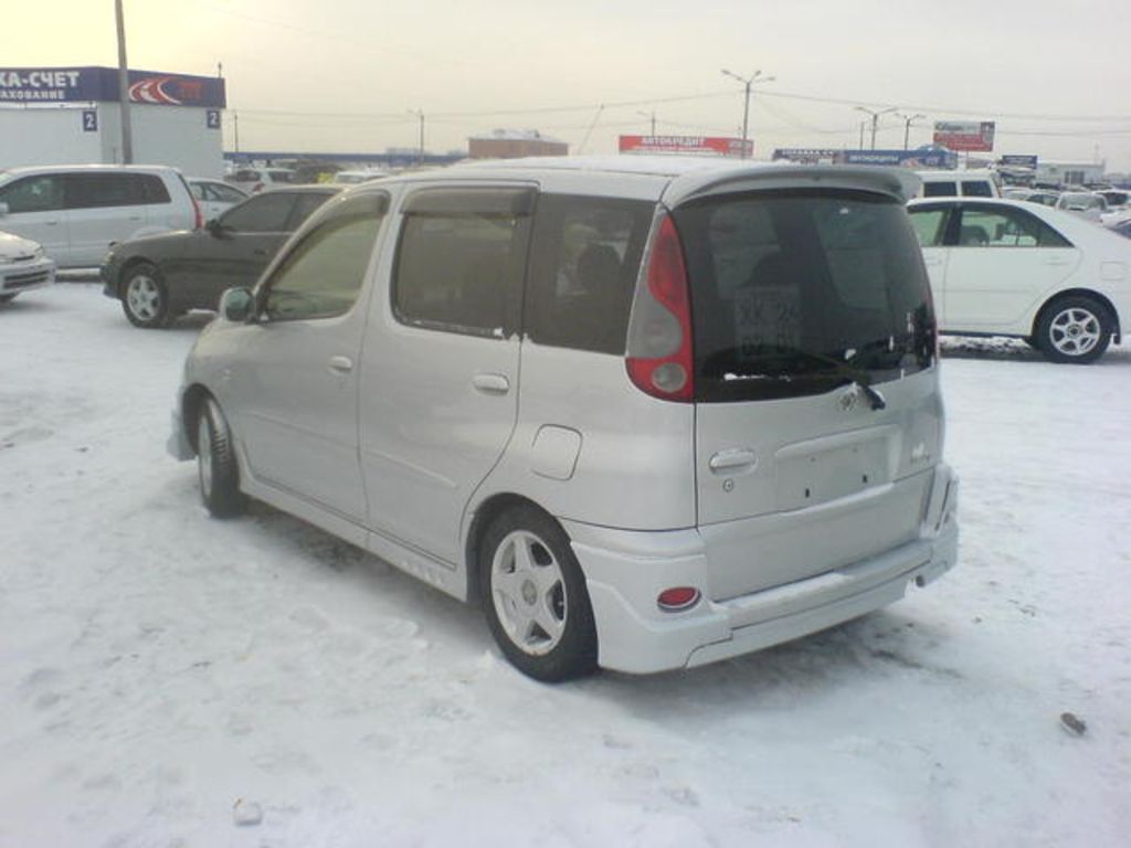 2000 Toyota Funcargo