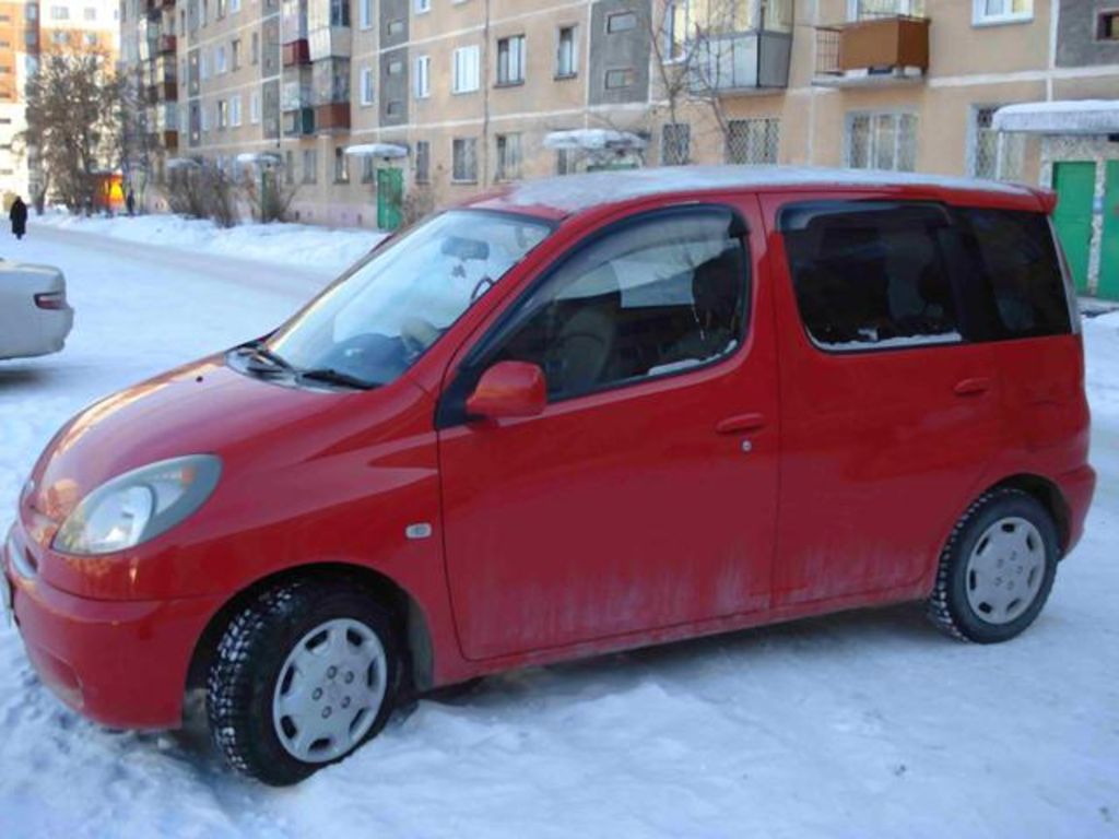 2000 Toyota Funcargo