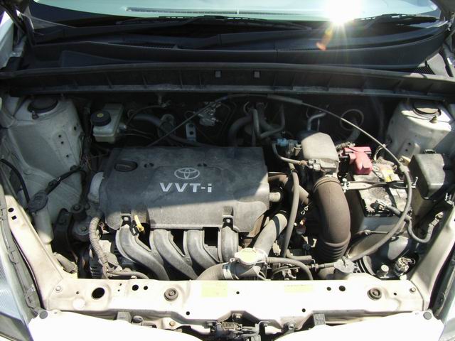 2000 Toyota Funcargo Images