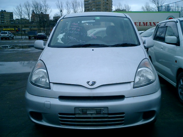 2000 Toyota Funcargo For Sale