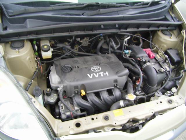 2000 Toyota Funcargo For Sale