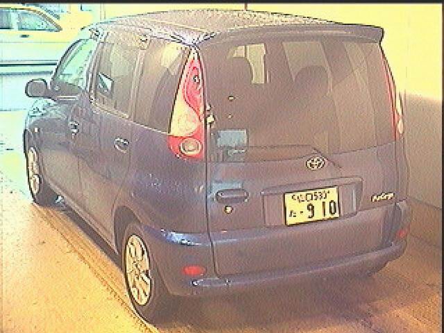 2000 Toyota Funcargo Images
