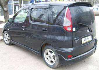 2000 Toyota Funcargo Pictures