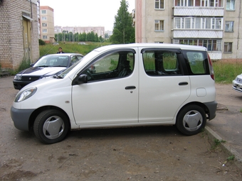 2001 Toyota Funcargo