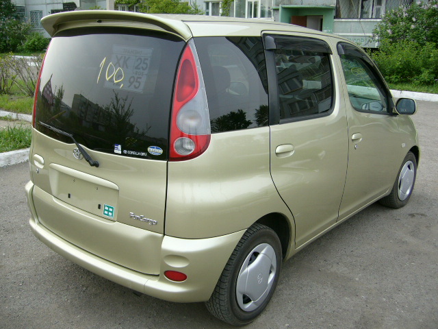 2001 Toyota Funcargo