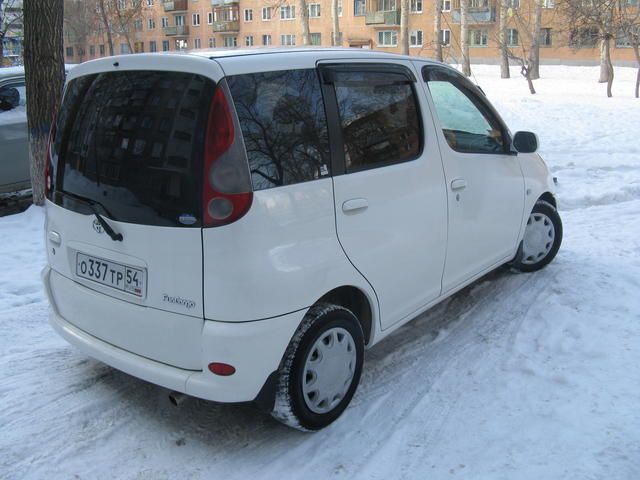 2001 Toyota Funcargo