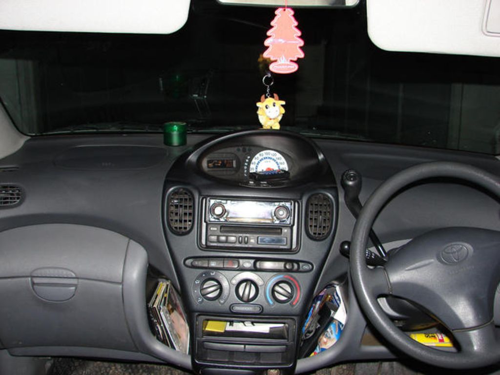 2001 Toyota Funcargo