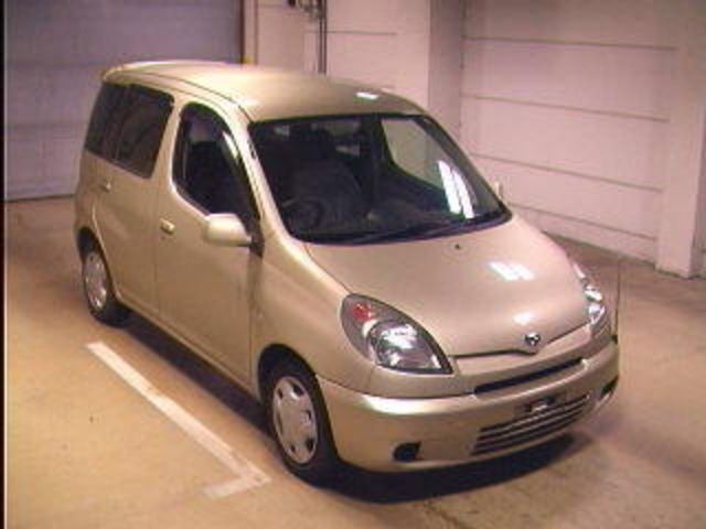 2001 Toyota Funcargo