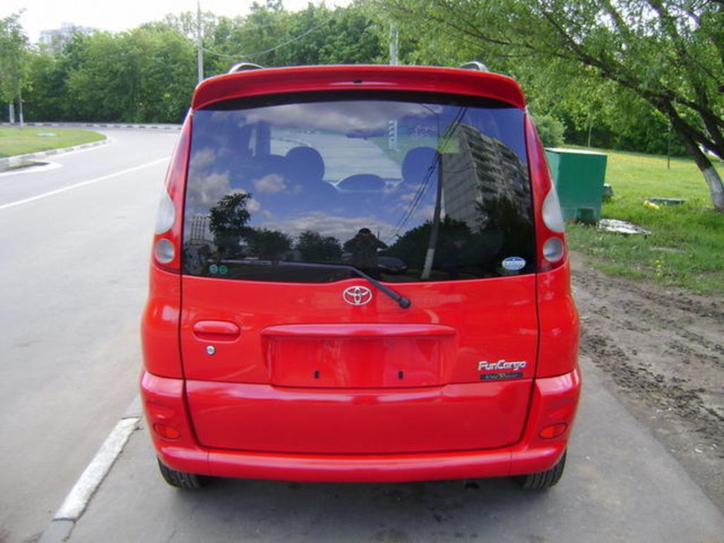 2001 Toyota Funcargo