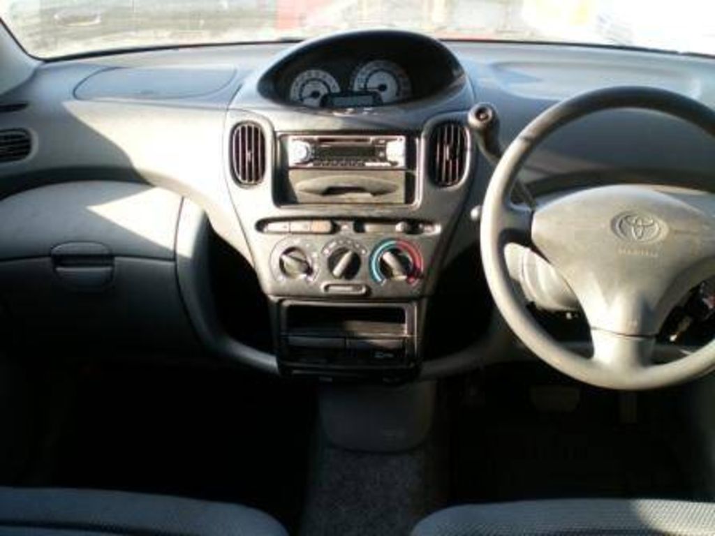 2001 Toyota Funcargo